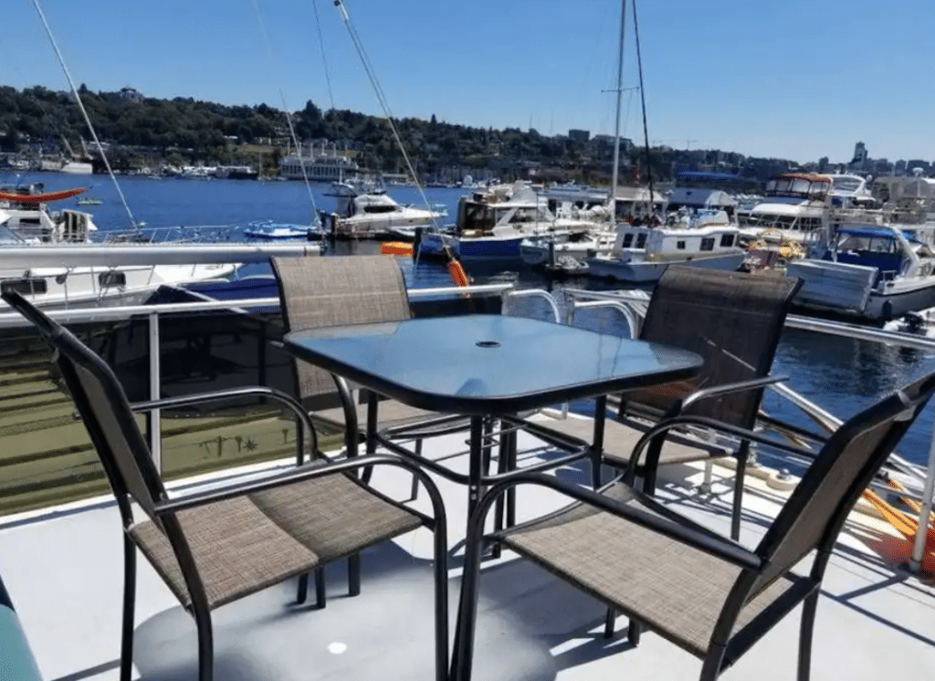 Living on the Water: 10 Houseboat Rentals in Seattle