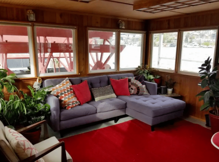 Living on the Water: Top 10 Houseboat Rentals in Seattle - Emerald City ...