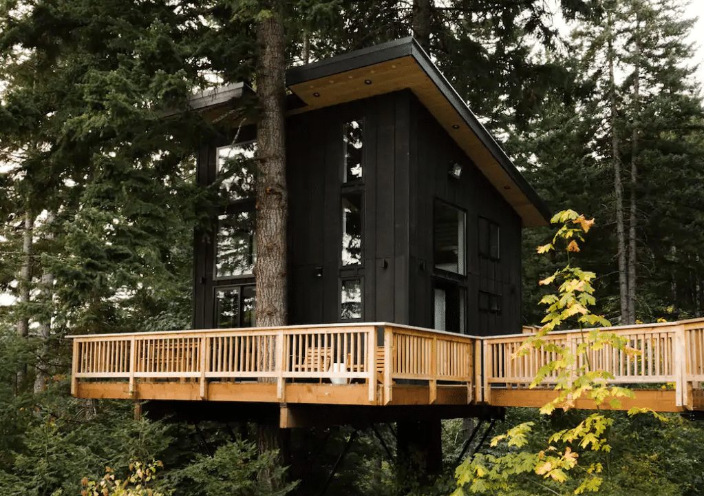 30 Unforgettable Romantic Getaways in Washington State for Couples