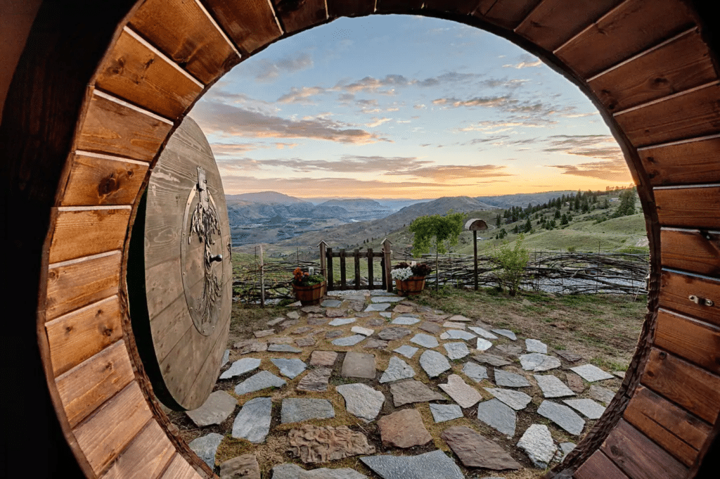 20 Best Washington Glamping Spots, From Yurts To Treehouses